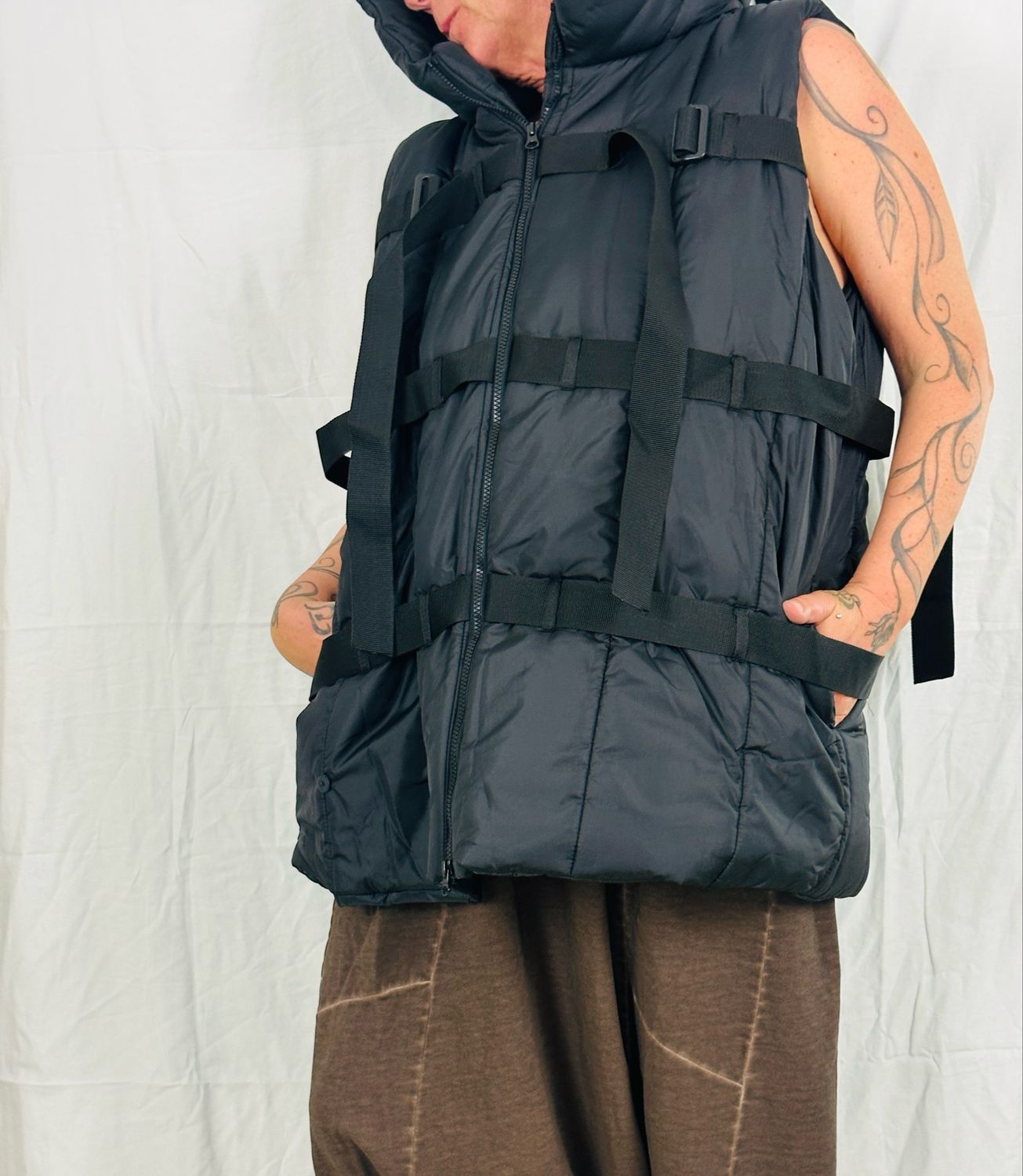Pluslavie/PLÜ Tape Vest AW25 Black 8003