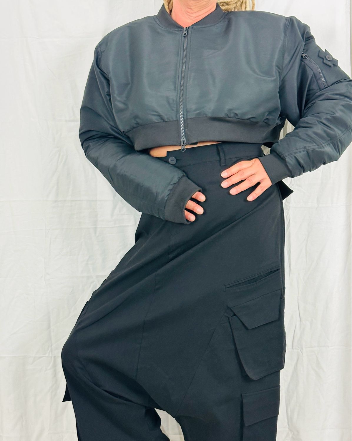 Pluslavie/PLÜ The Short Bomber AW25 Black 8007 One Size