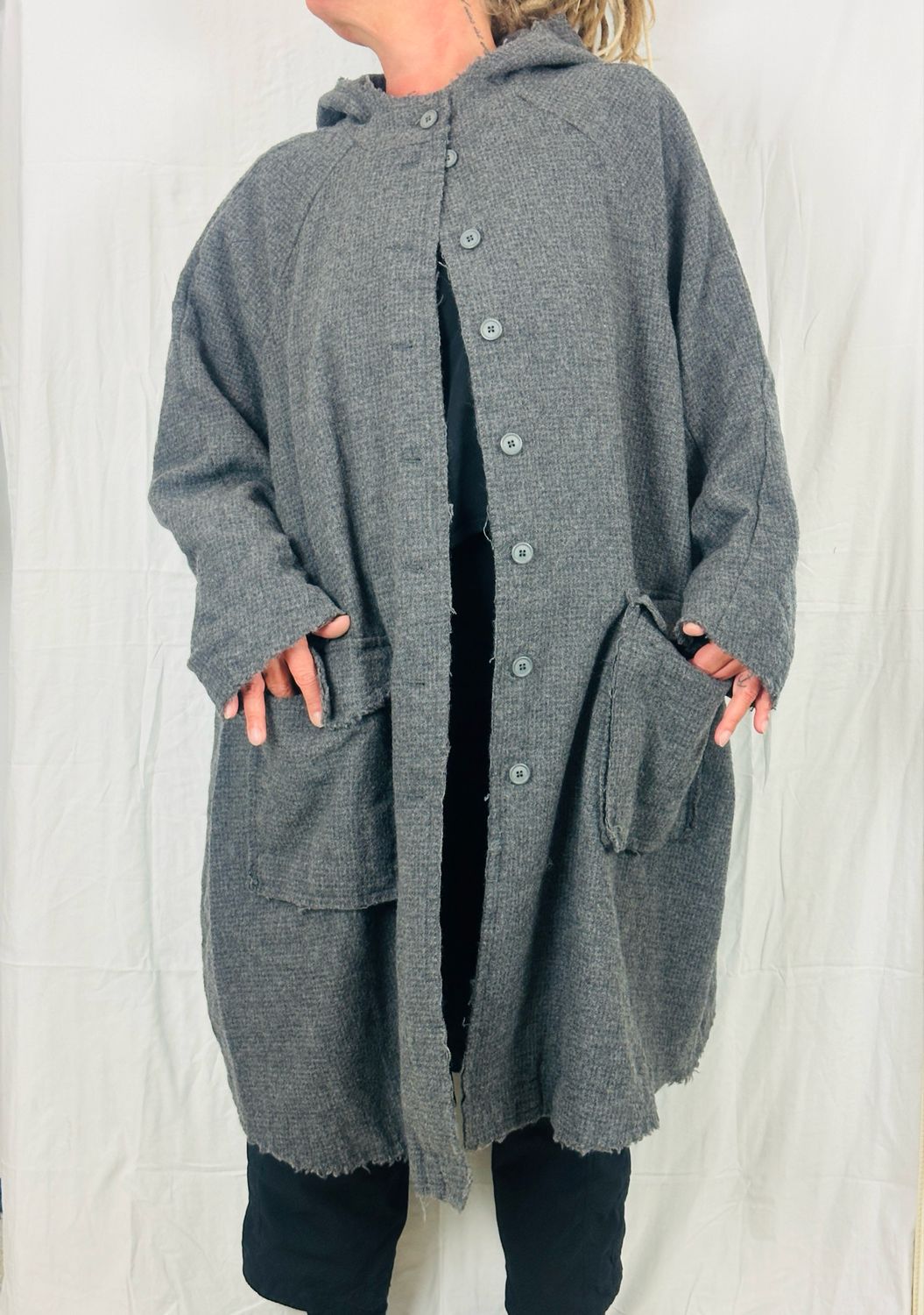 Rundholz Black Label Mantel Dark Grey AW25