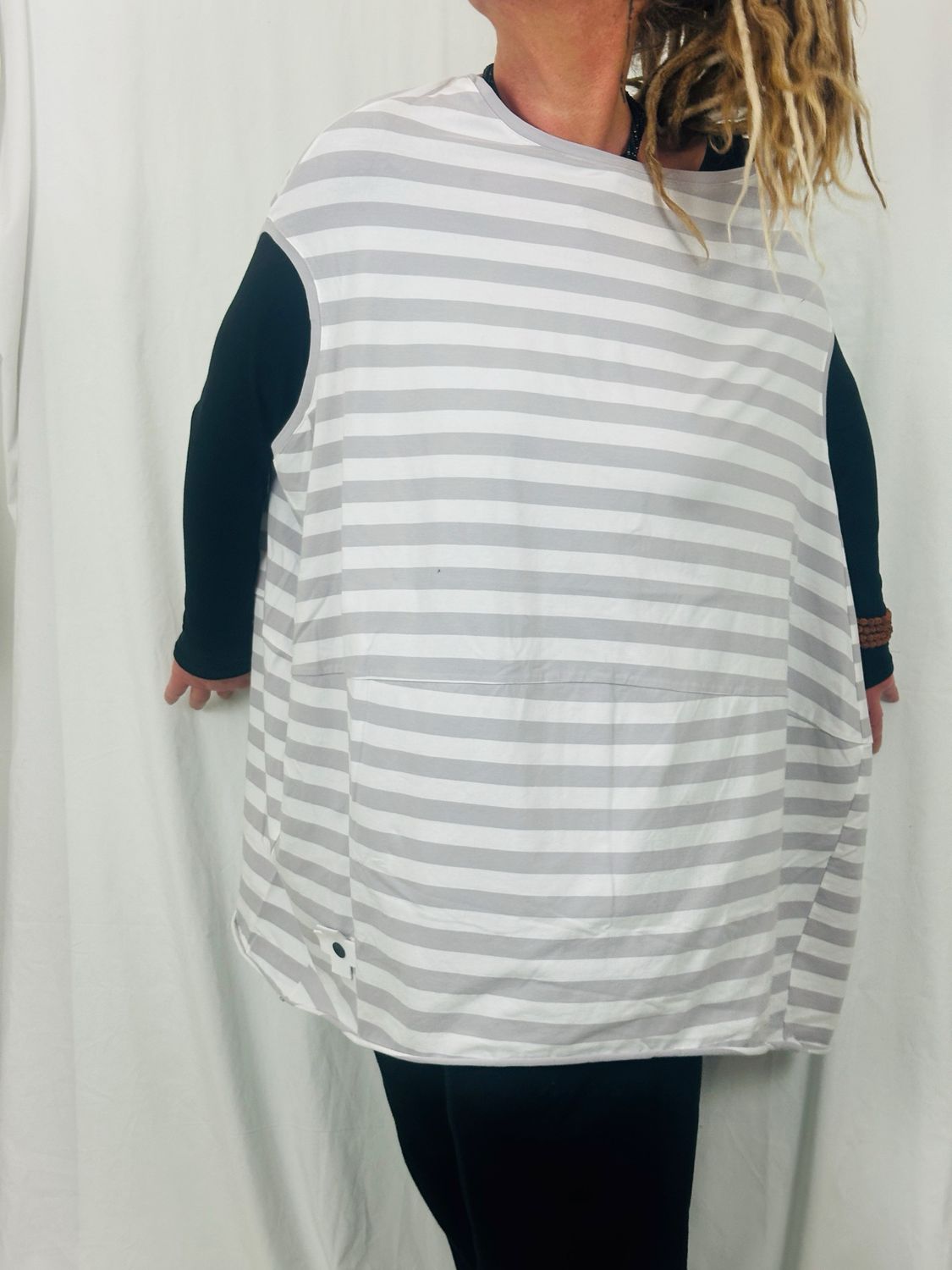 Pluslavie/PLÜ Ballonshirt One Size Cement Stripe SS26 5019