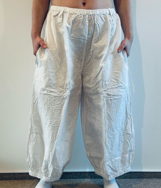 Ewa i Walla Hose Bess 11436 SS26 White