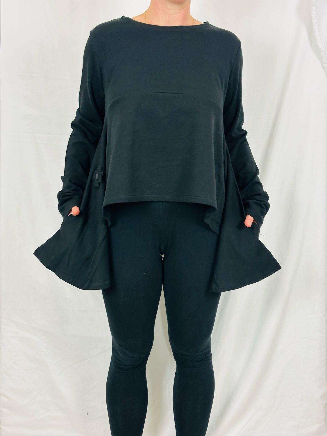 Pluslavie/PLÜ Circle Sweat Black 2135 AW26