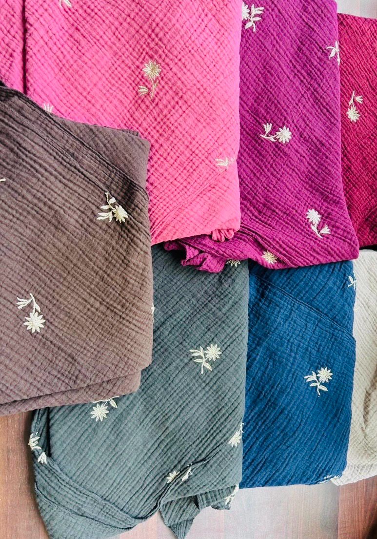 Julia Wang Musselin Dreieckstuch Print Blume One Size div. Farben
