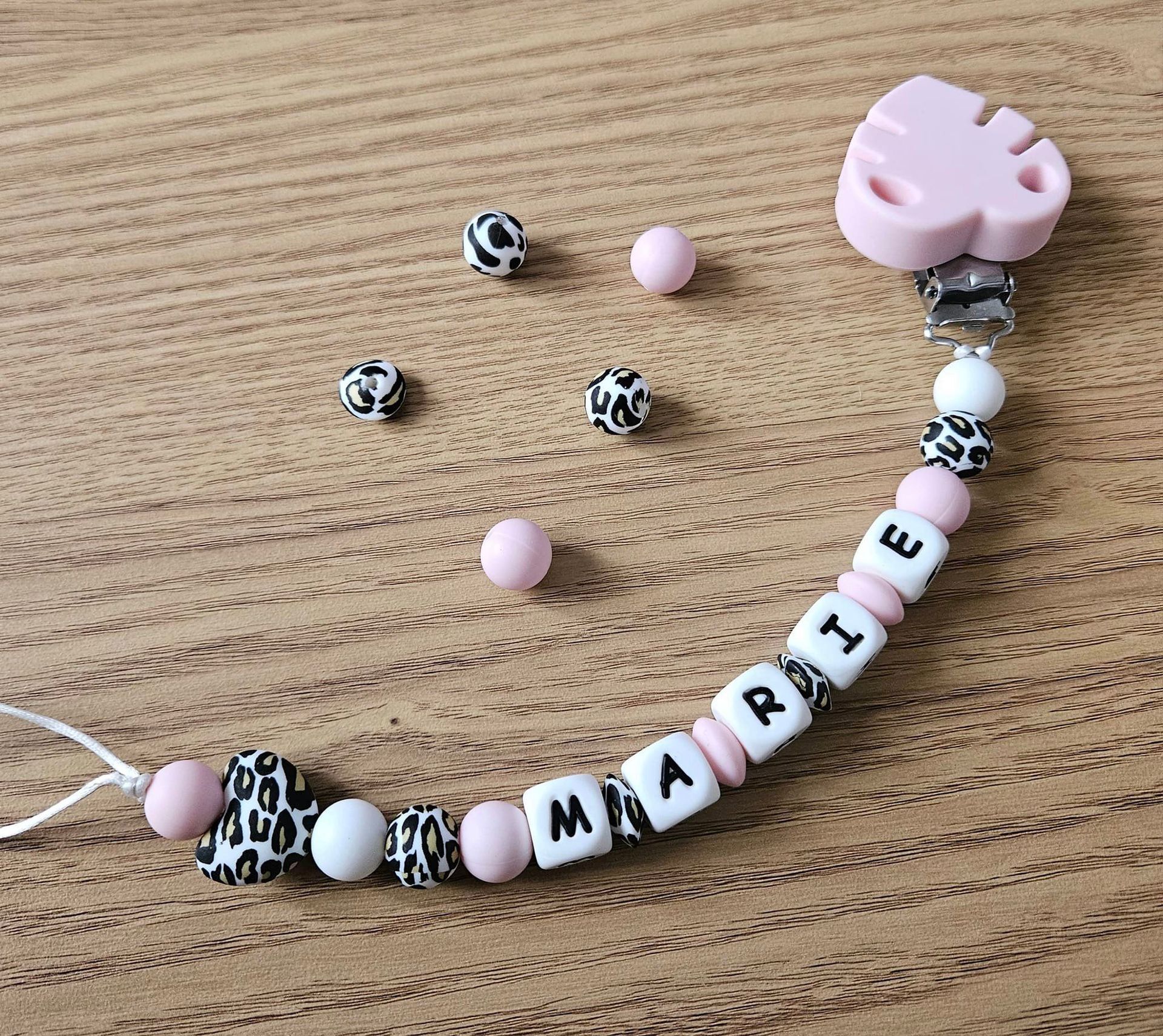 Attache tétine personnalisable MARIE