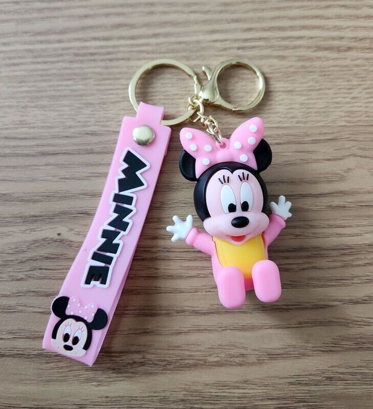 Porte clés Avec un bébé souris Rose