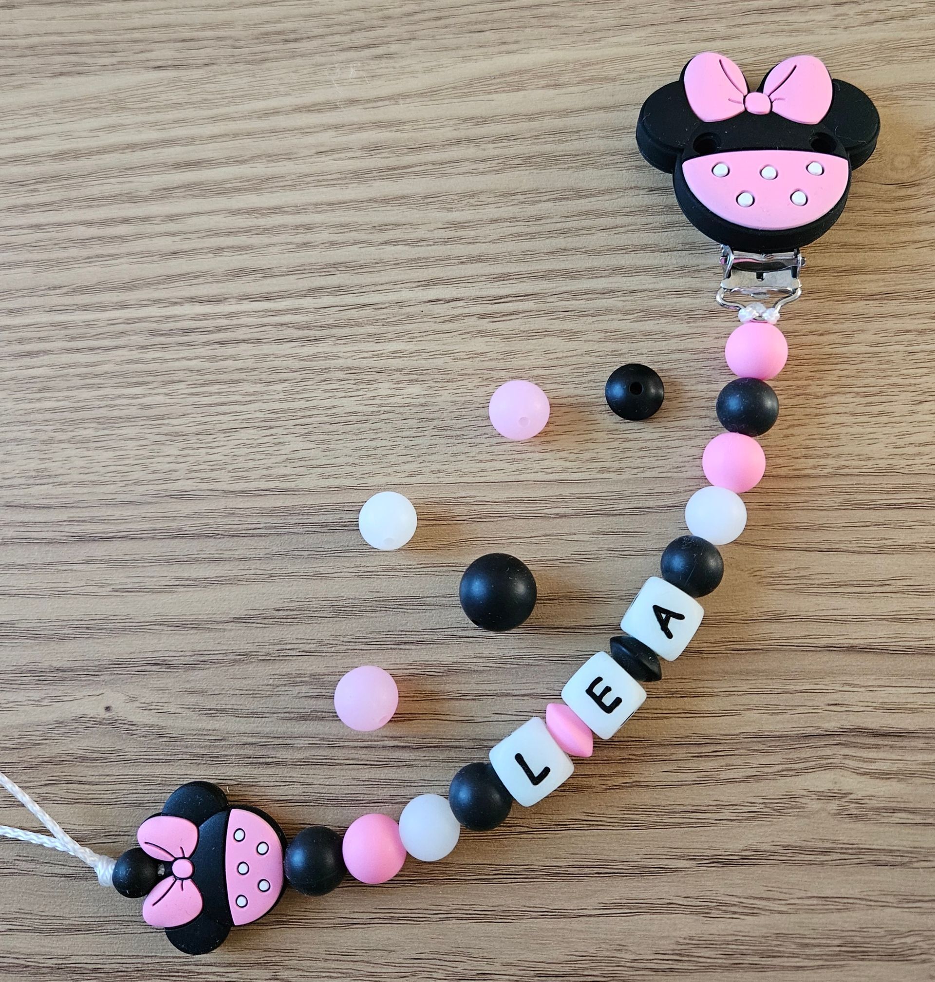 Attache tétine personnalisable LÉA