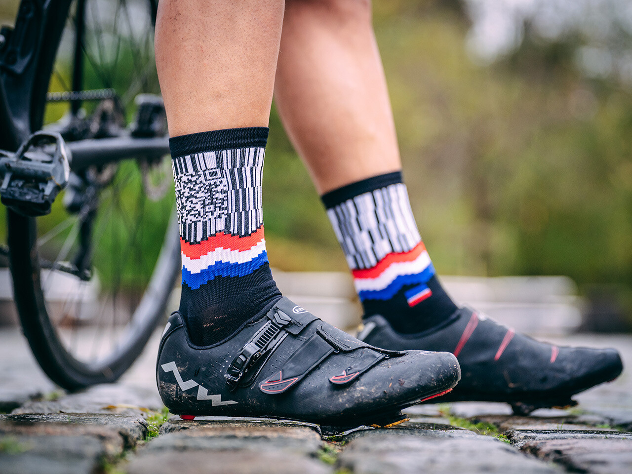 Ultra Limited QR Socks