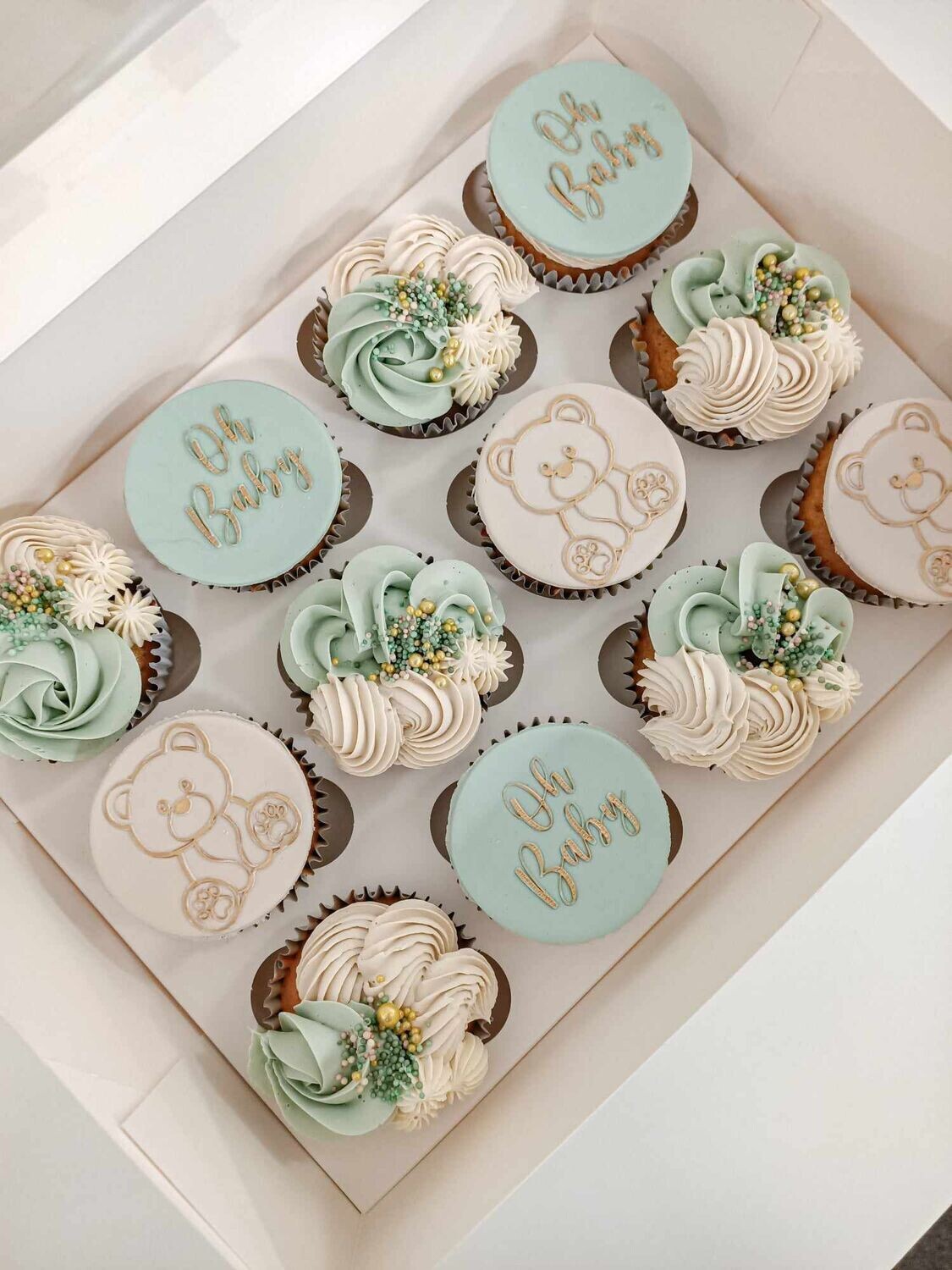 Baby shower sage cupcakes