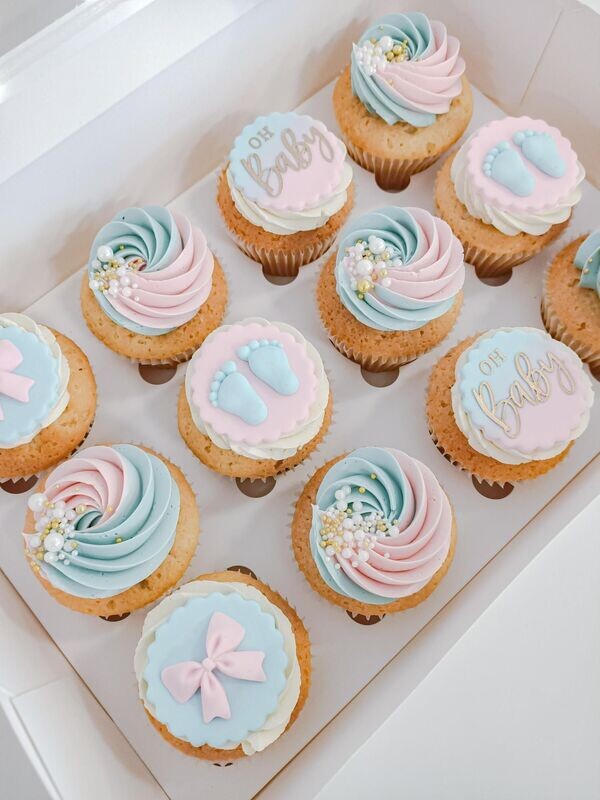 Gender reveal cupcakes