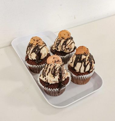 Cookie dough cupcakes