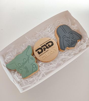 The best Dad in the galaxy set of 3 cookies