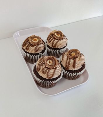 Nutella choc hazelnut cupcakes