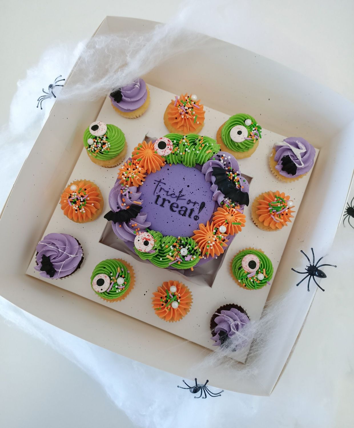 Trick or Treat mini cupcake Bento Box