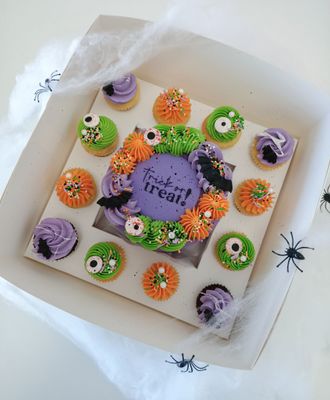 Trick or Treat mini cupcake Bento Box