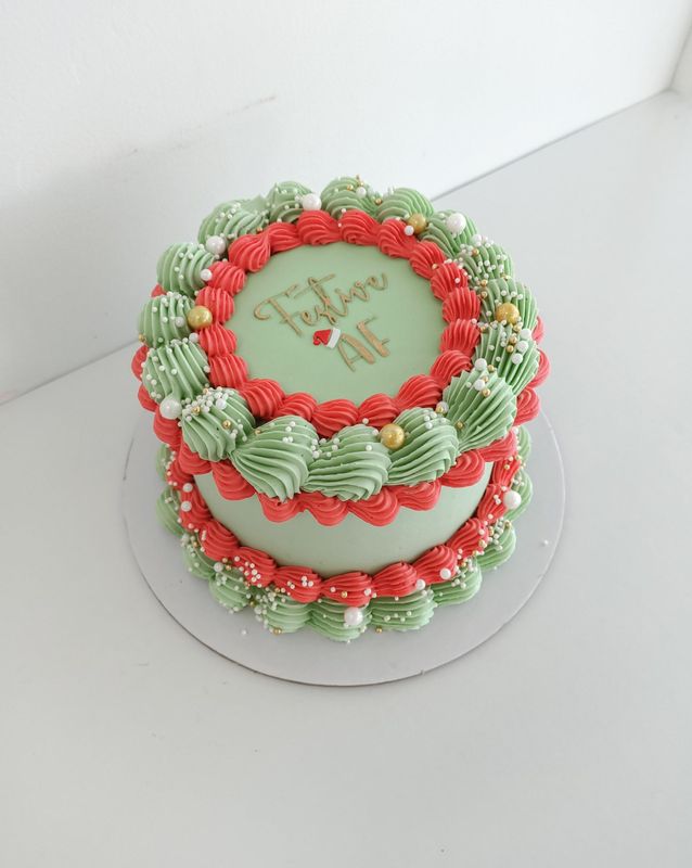 Festive AF 5inch retro cake
