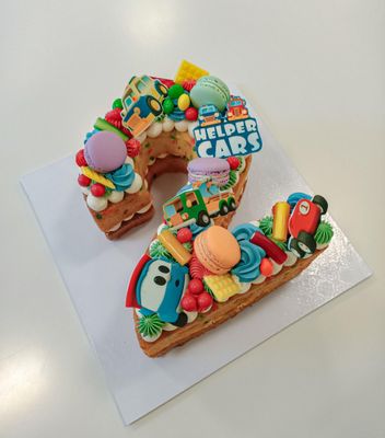 Helper Cars number cake