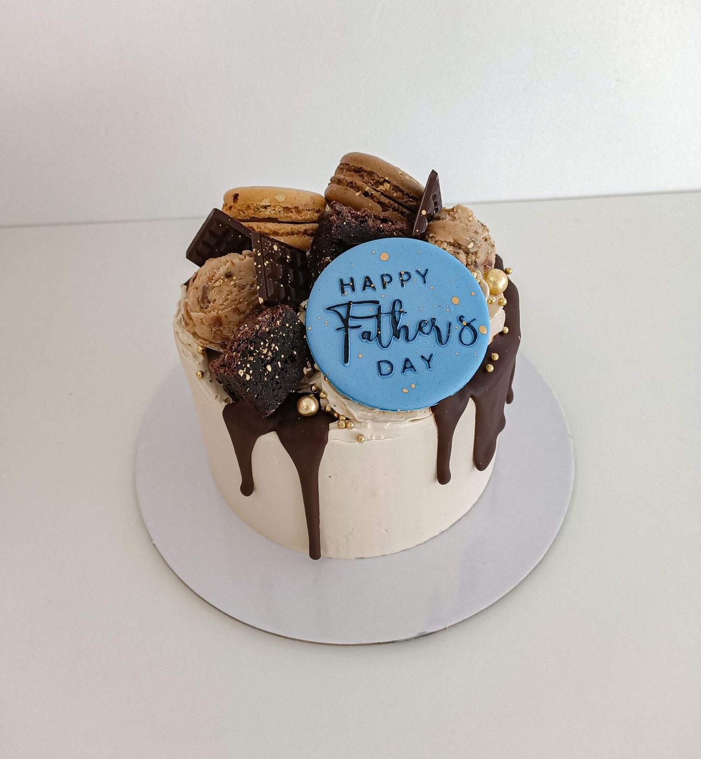 Happy Father's Day mini cake Happy Father's Day mini cake
