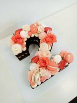 Single number or letter cakes Single number or letter cakes