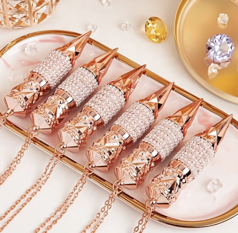 Queen Diamond Repair Lip