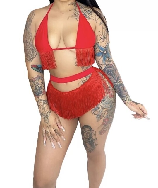 Tina Bikini