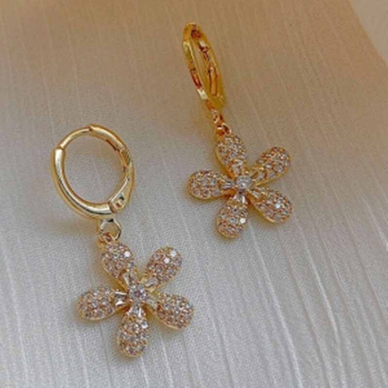 Real Gold Electroplating Korean High-end Light Luxury Flowers New Dongdaemun Niche Temperament Net Red Ear Buckle Earrings Female