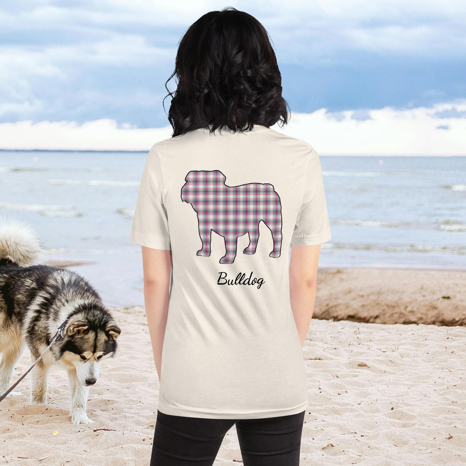 Bulldog Mom Plaid t-shirt