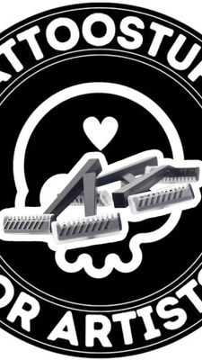 100 DISPOSABLE RAZORS with BLADE CAPS