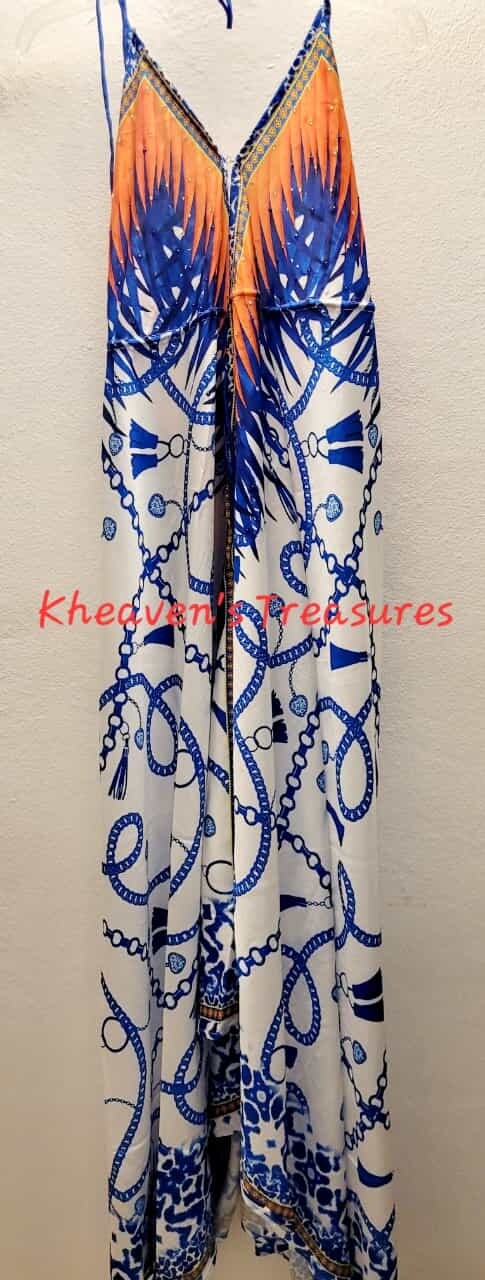 Bella, Diseño: Azul y blanco