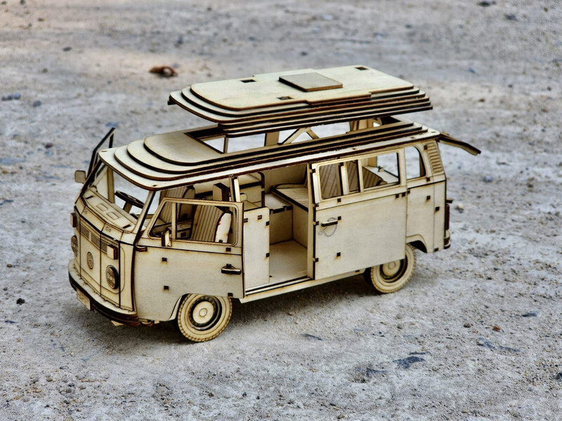 VOLKSWAGEN KOMBI CAMPER