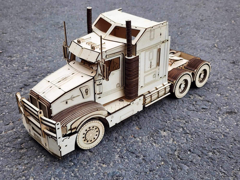 Kenworth T608