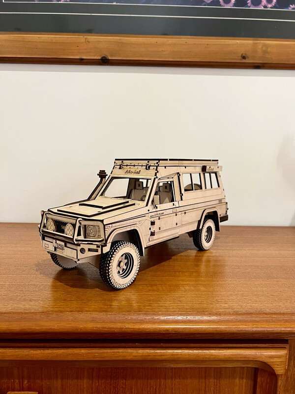 Alucab/Rooftop tent Miniatures and Construction Kits 
