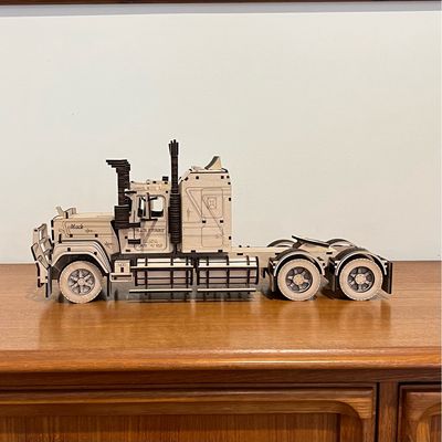 Mack Superliner