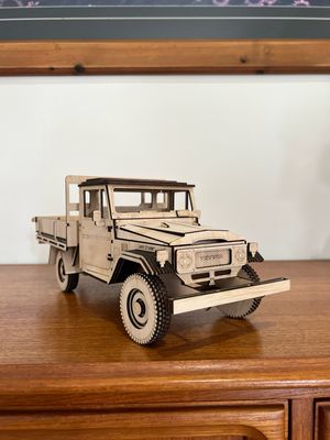 40 Series Toyota LandCruiser Ute (free shipping)
