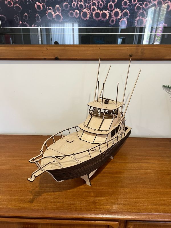 Cresta 46 with Stand or Custom Boat