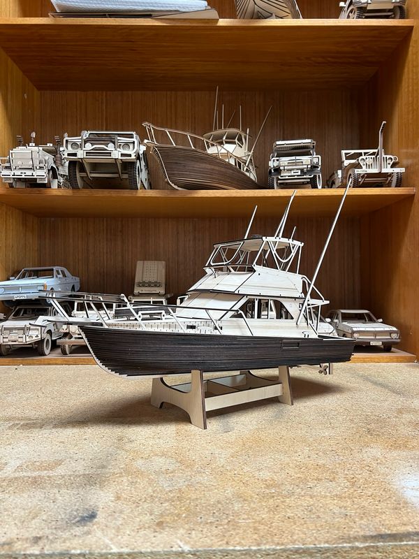 Bertram 35 with Stand or Custom Boat