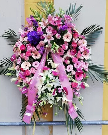 Corona funebre sul Rosa