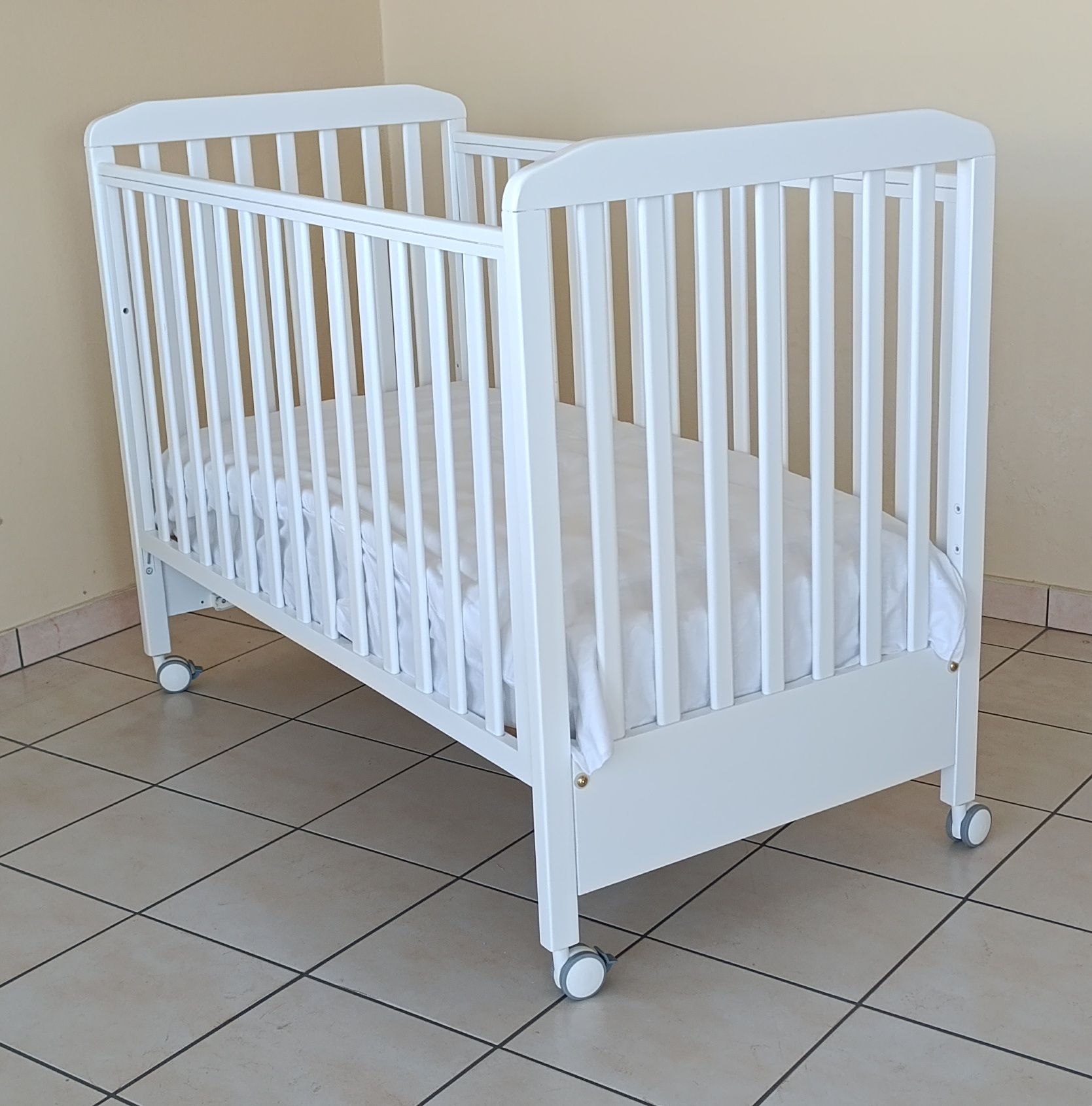 Set Lory lettino con materasso + Bagnetto-Fasciatoio