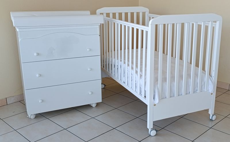 Set Lory lettino con materasso + Bagnetto-Fasciatoio
