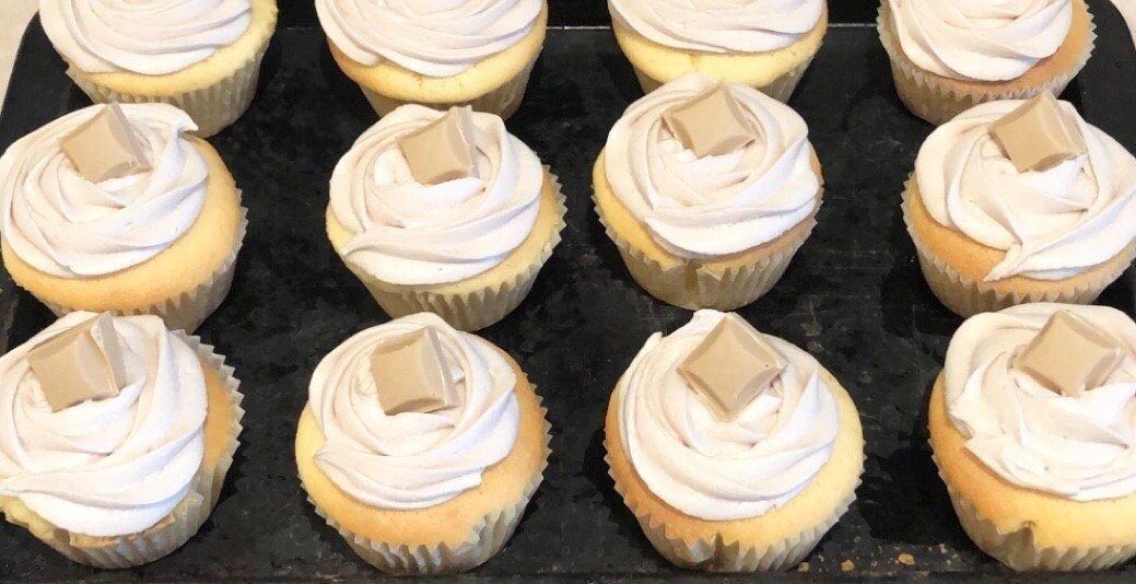 Rosettes with chocolates