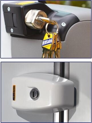 Fahrerhaustüren 2x und 1x GFK Aufbauklappe / -tür Baujahr 2006 - 2021 Fahrerhaustüren 2x und 1x GFK Aufbauklappe / -tür Baujahr 2006 - 2021