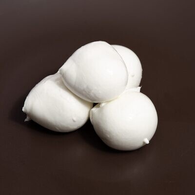 Bocconcini di Mozzarella Produzione Artigianale San Pietro e Paolo Pezzi da 30 gr Confezione da 500 gr
