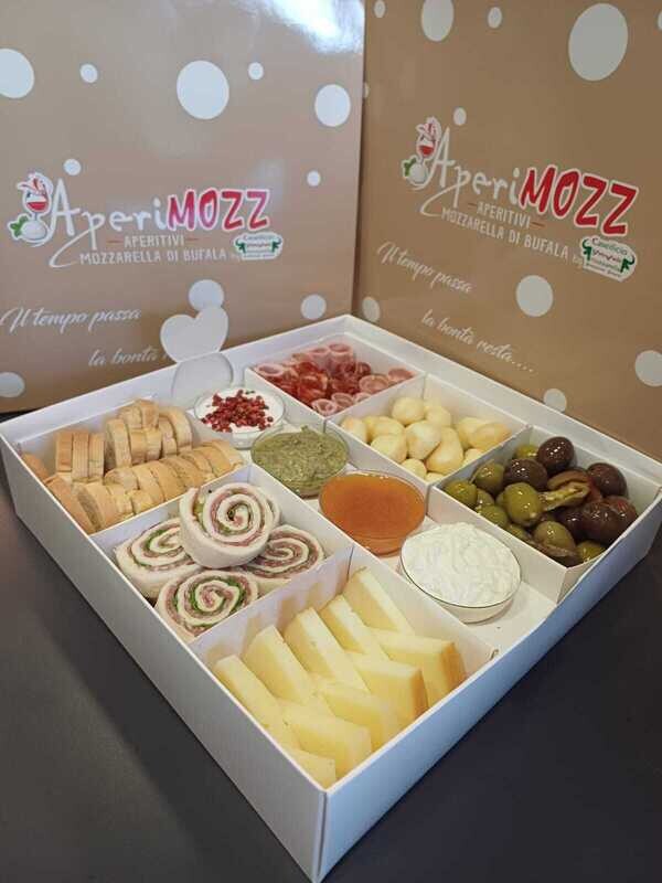 AperiMozz Scatola Delizia Gourmet (Mix irresistibile di Salumi, Formaggi e Creme di alta qualità)