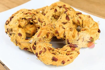 Taralli, Mandorle e Salati