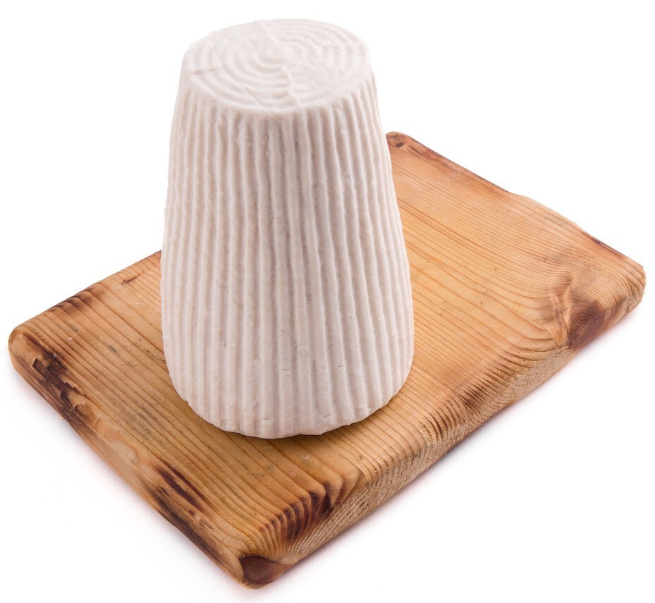 Ricotta Salata Pezzi da 650 gr