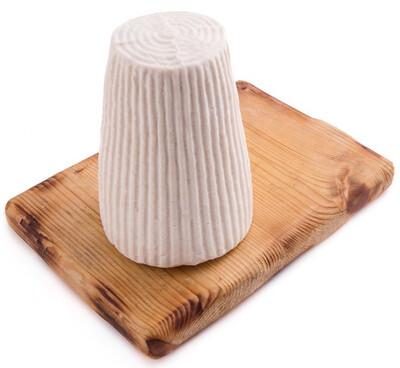 Ricotta Salata stagionata pezzi da 350g 