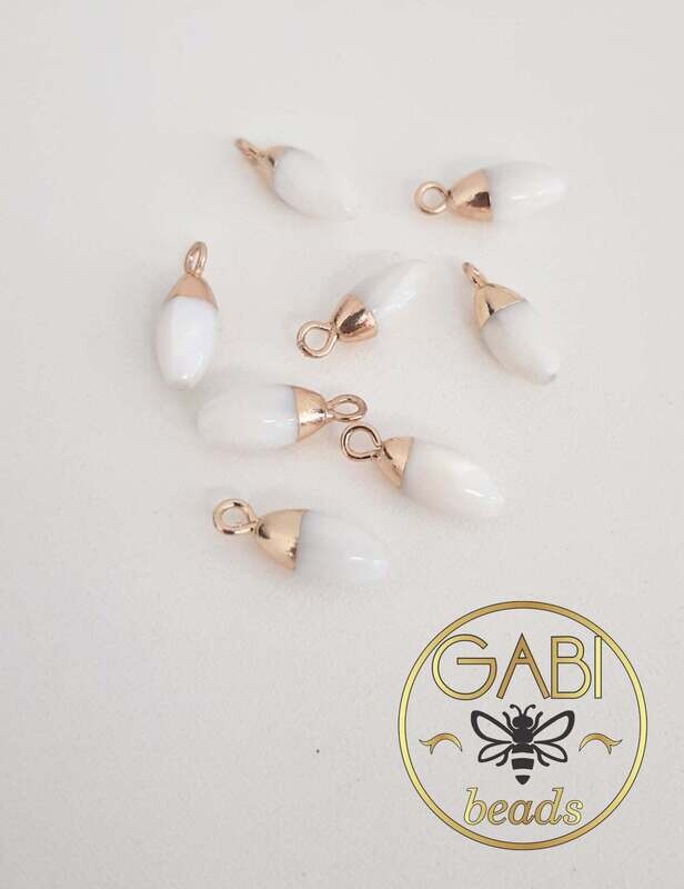Shell perlo pakabukas, 14~15x3mm , baltos, aukso spalvos, 1vnt