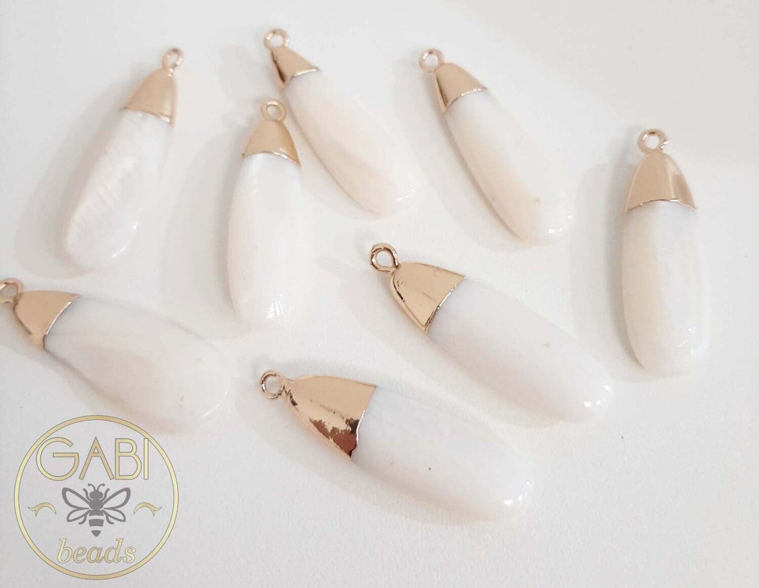 Shell perlo pakabukas, 32~33,5x9~10,5mm , baltos, aukso spalvos, 1vnt