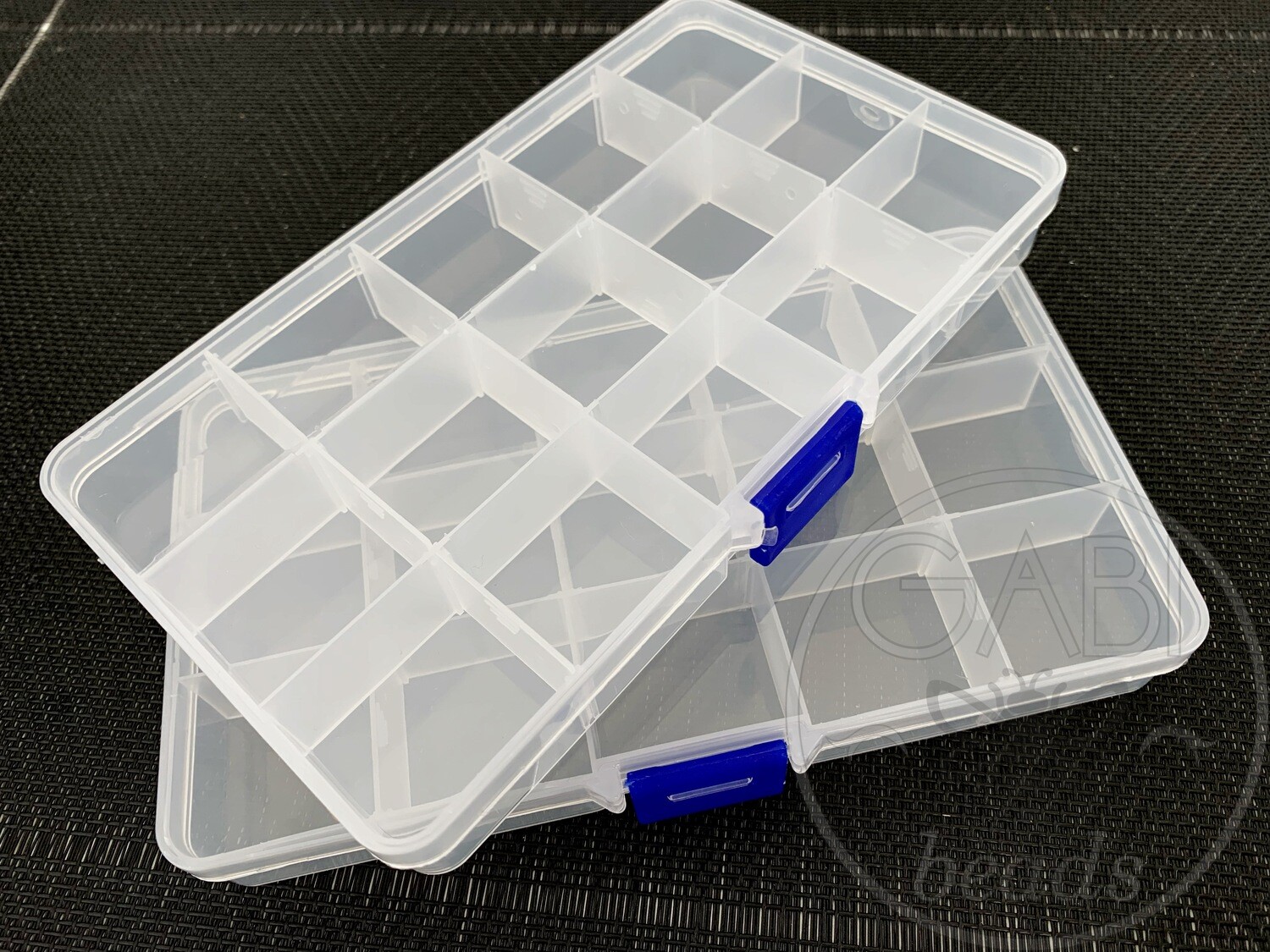Plastikinė dėžė su skyriais, 10cmx17.5cm, 1 vnt