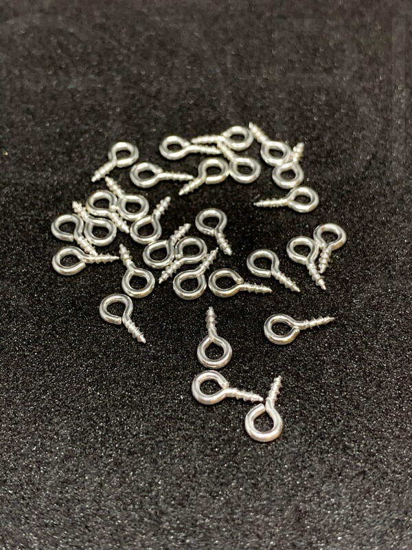 Sraigtiniai smeigtukai,pusiau išgręžtiems karoliukams, sidabro spalvos, 8x4x1.2mm, 50vnt