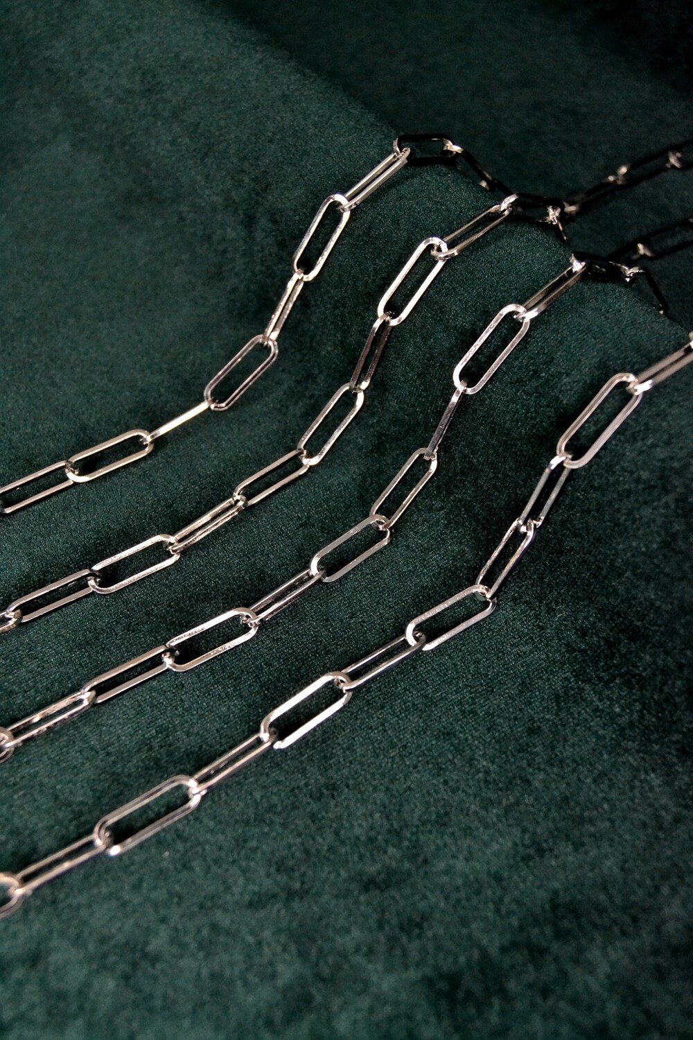 Metalinė grandinėlė, 18x16x1mm, sidabro spalvos, 10cm